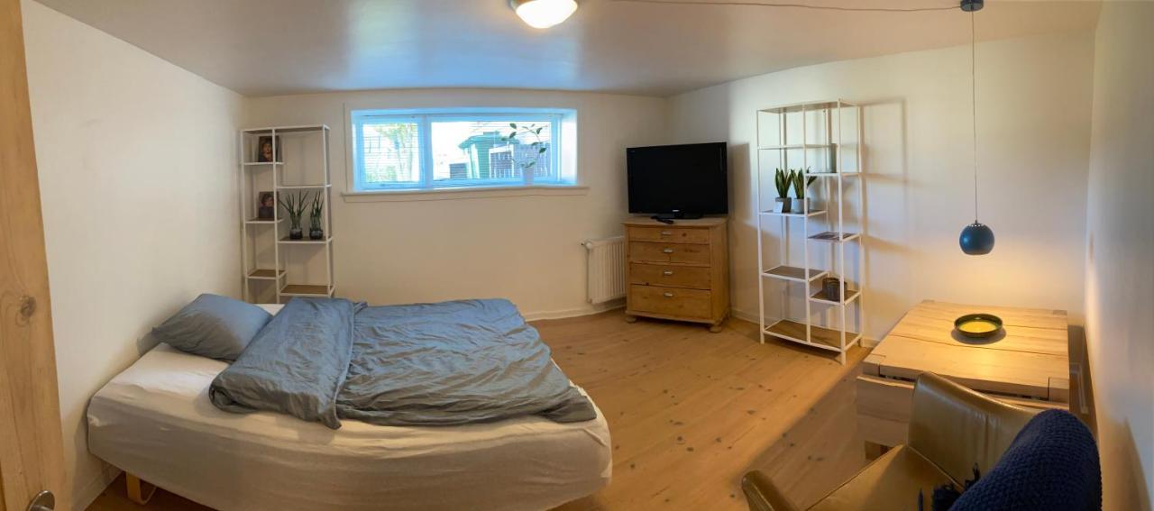 Apartament Vaerelse Med Eget Kokken Og Bad Esbjerg Zewnętrze zdjęcie
